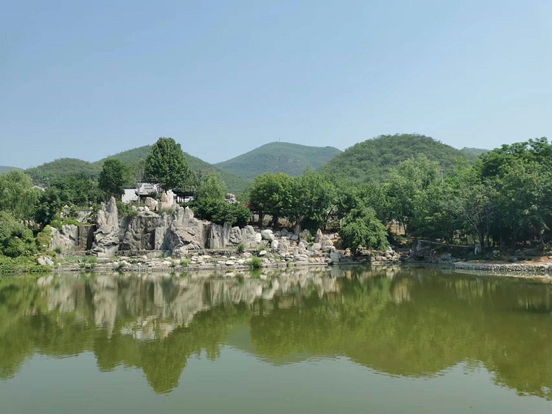 圖1：靜之湖別墅湖景